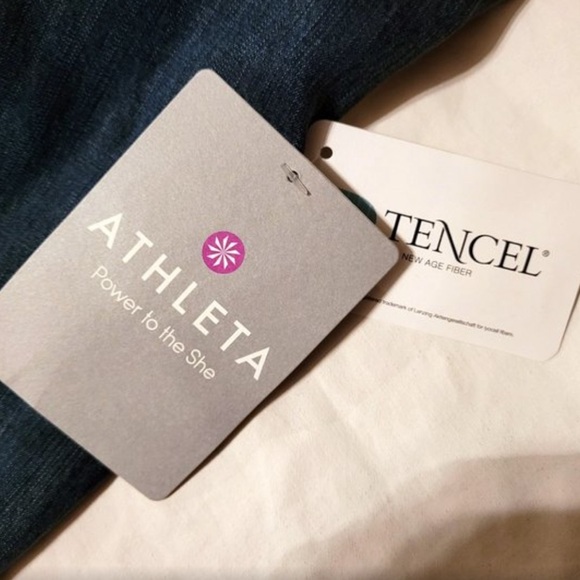 NWT Athleta Bootjack Chambray Split Back Button Down - Picture 4 of 7